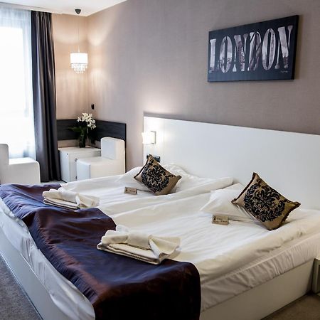 Hotel Idol Targovichté Extérieur photo