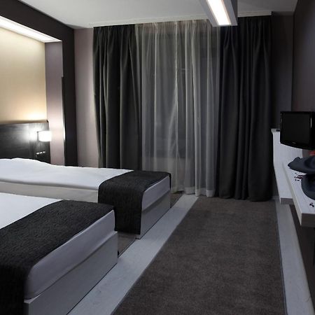 Hotel Idol Targovichté Extérieur photo