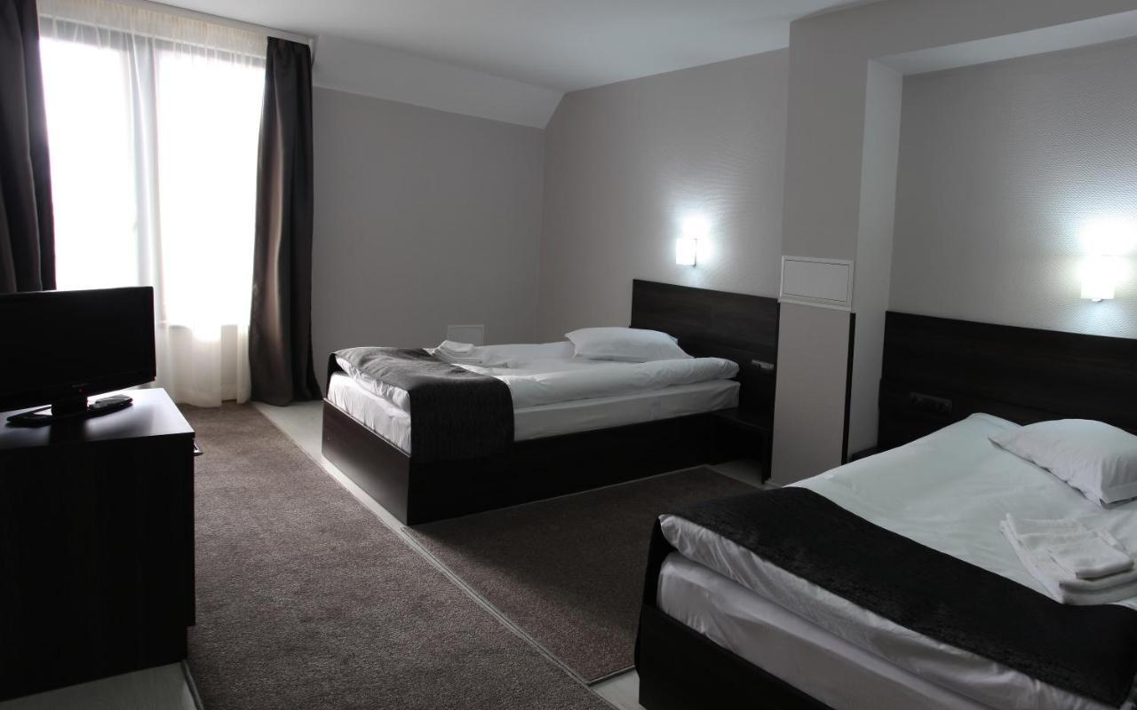Hotel Idol Targovichté Chambre photo