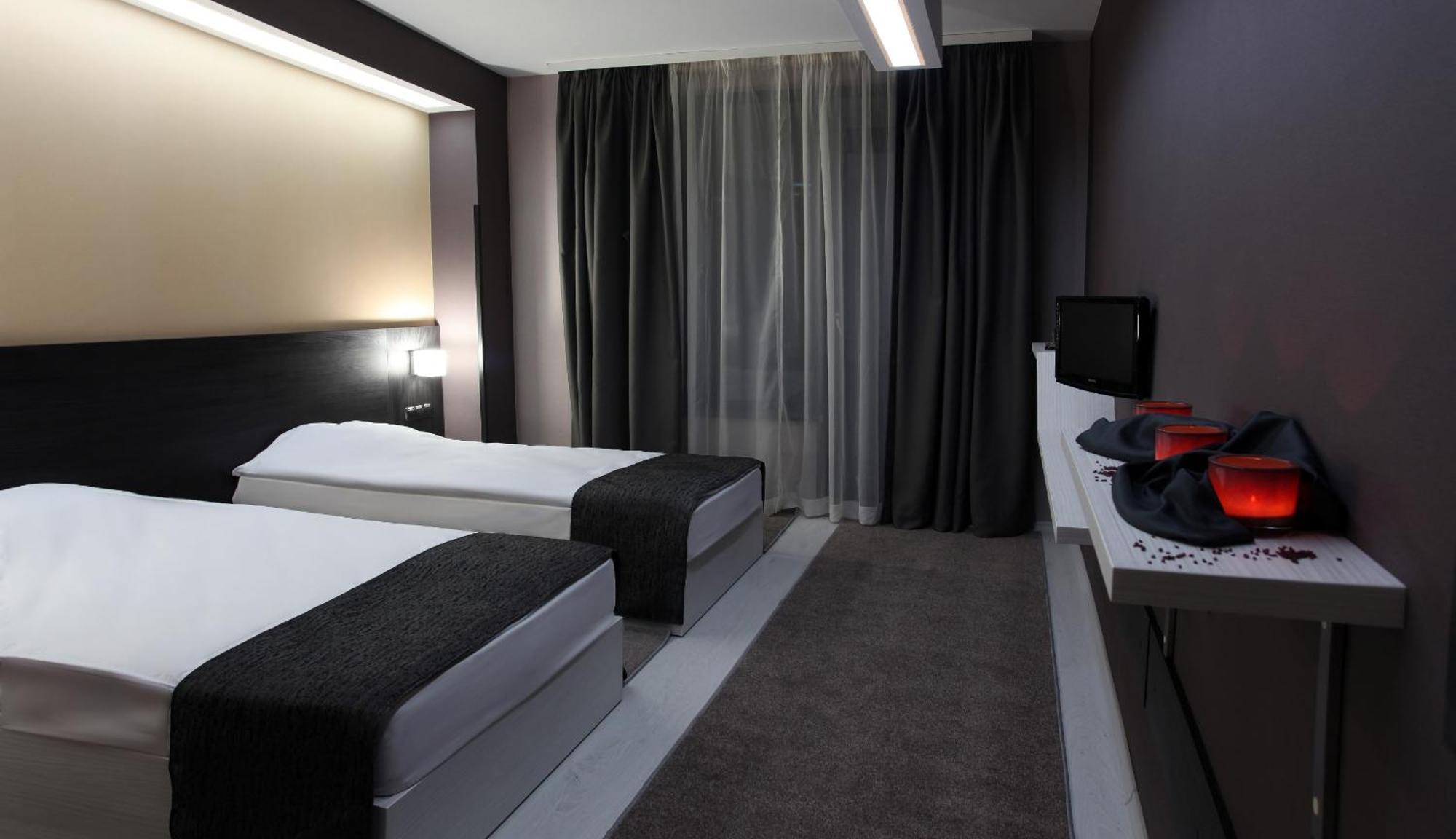Hotel Idol Targovichté Extérieur photo