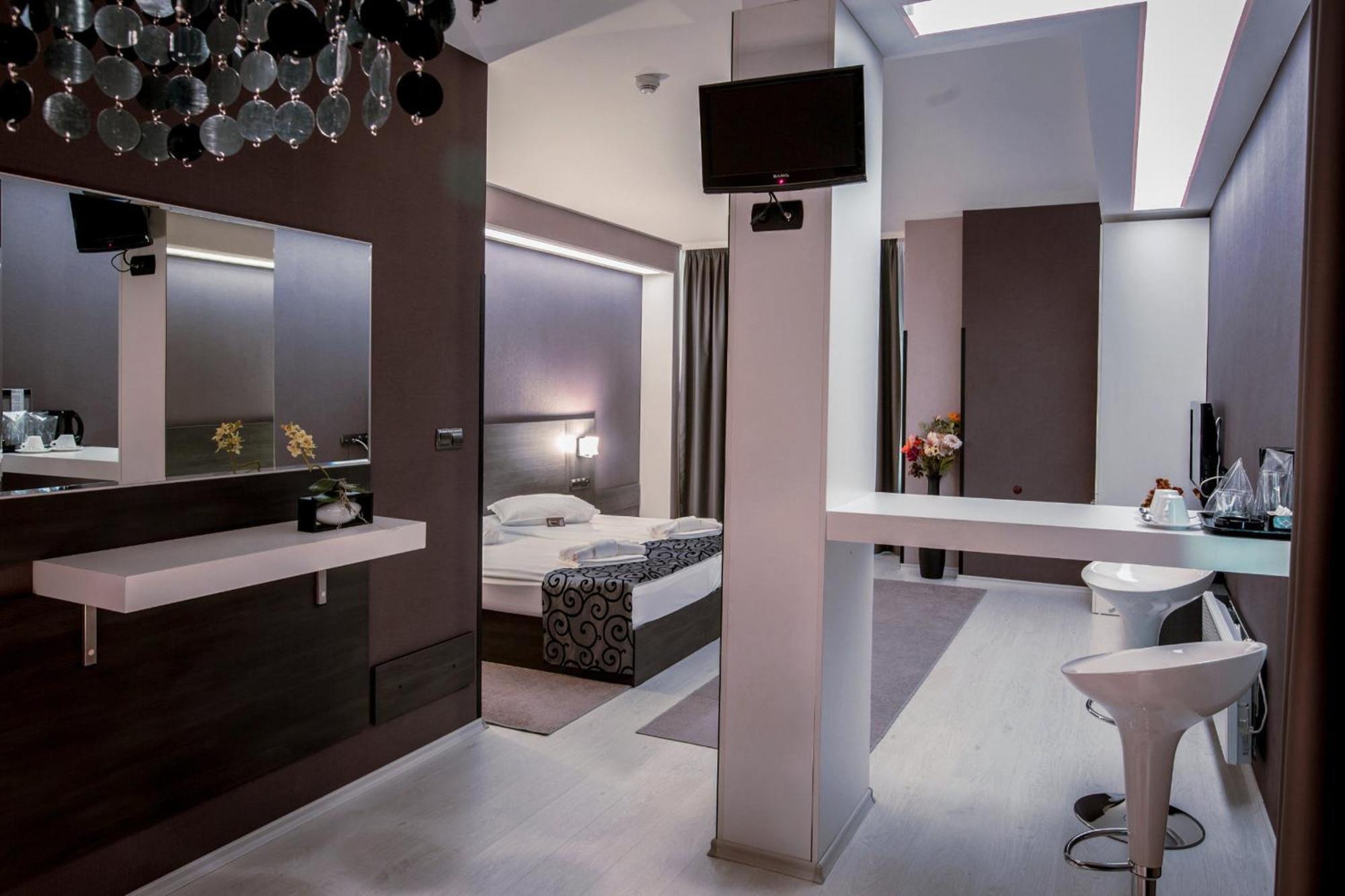 Hotel Idol Targovichté Extérieur photo