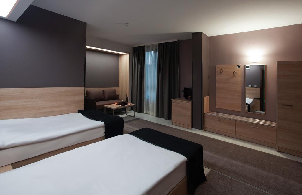 Hotel Idol Targovichté Chambre photo