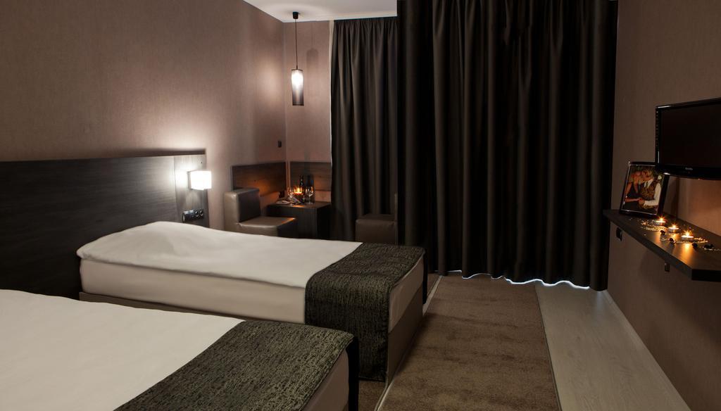 Hotel Idol Targovichté Extérieur photo