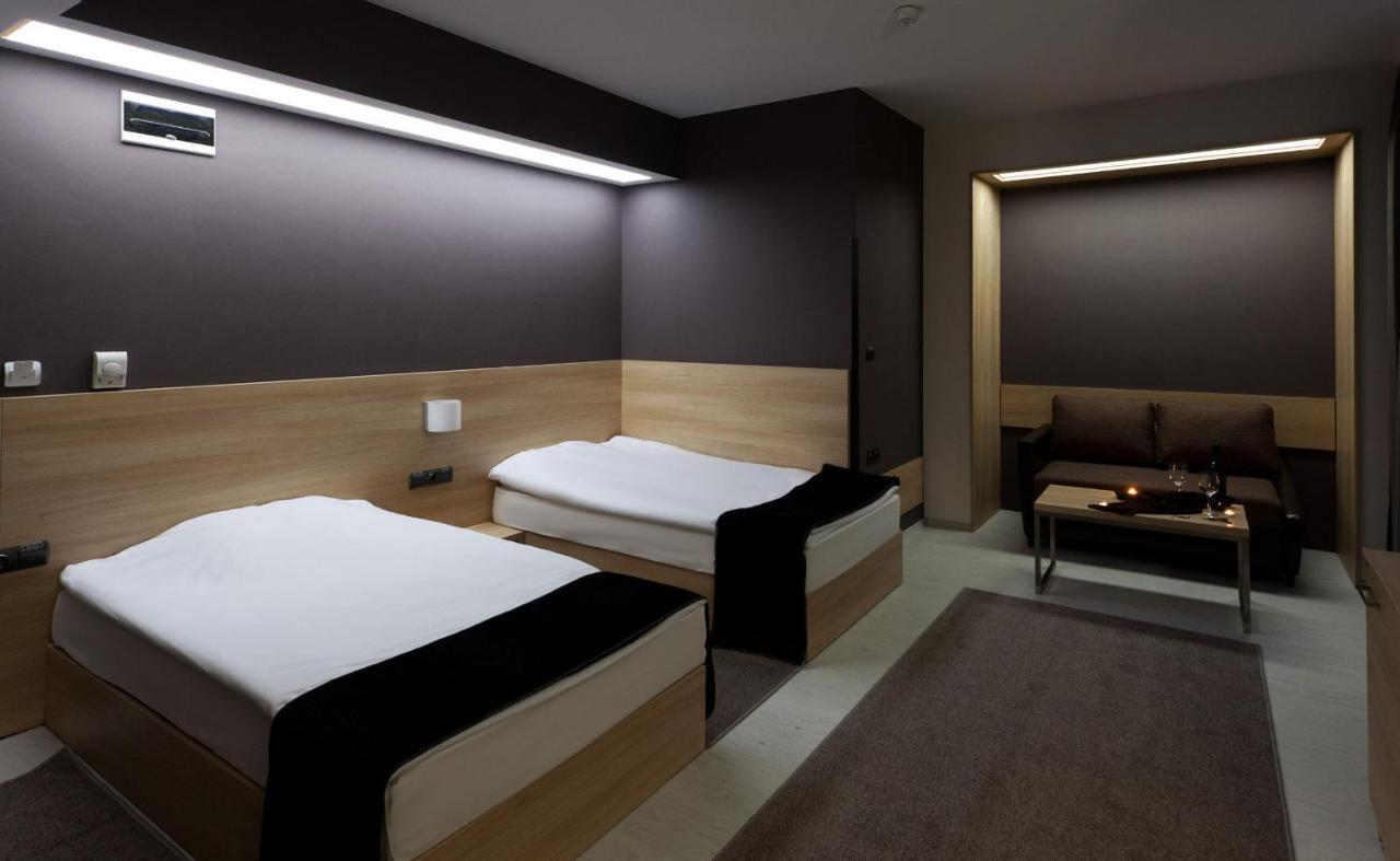 Hotel Idol Targovichté Extérieur photo
